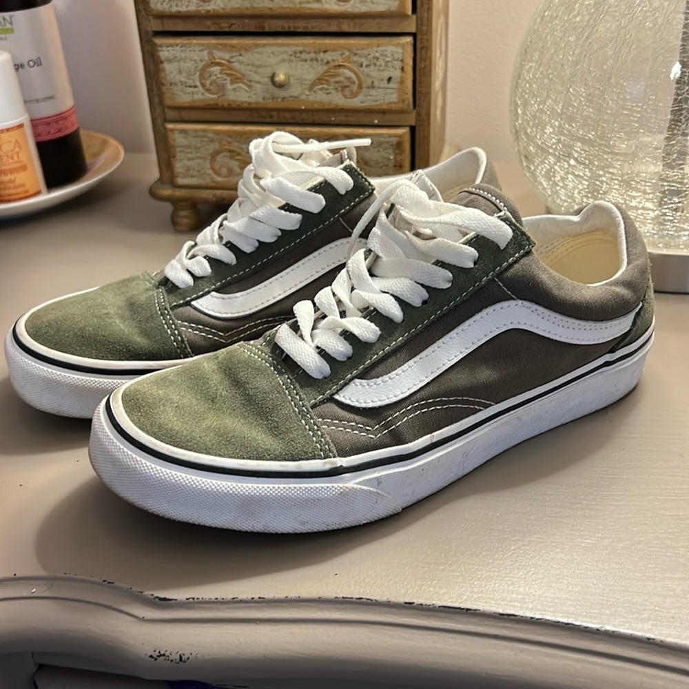 Olive green old school vans size 8
